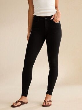 American Eagle High-Waisted Jegging